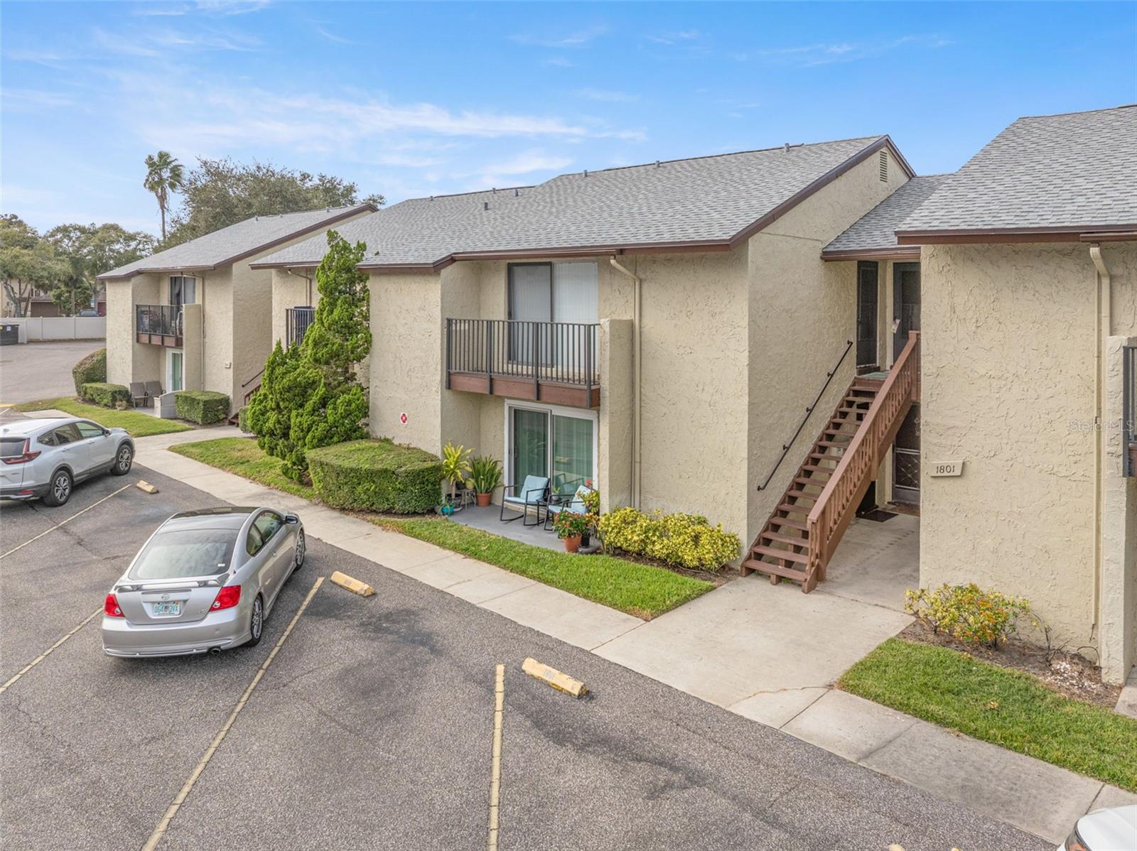 WOODSIDE VILLAGE CONDO - Residential