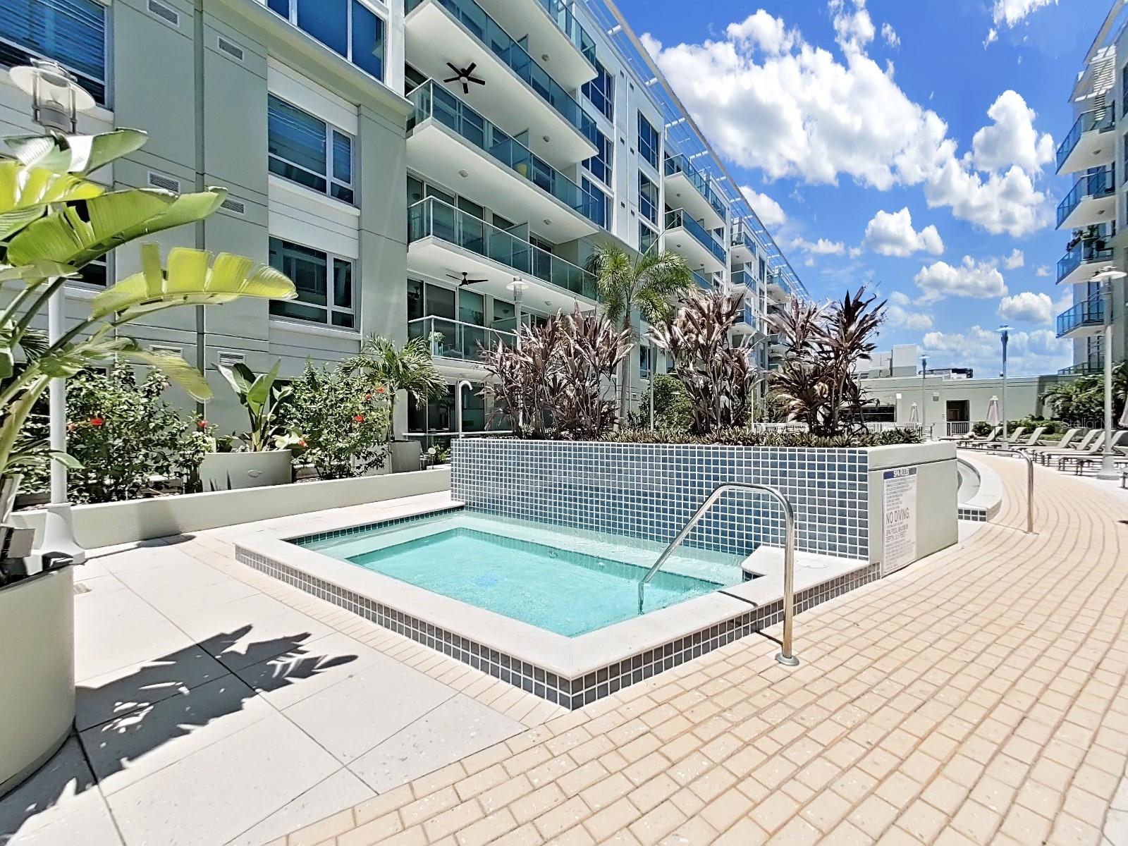 THE PLACE AT CHANNELSIDE A CON - Residential