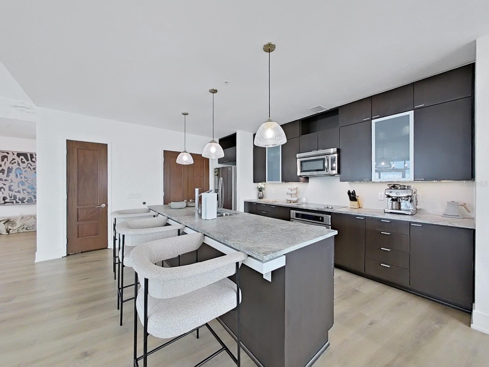 THE PLACE AT CHANNELSIDE A CON - Residential