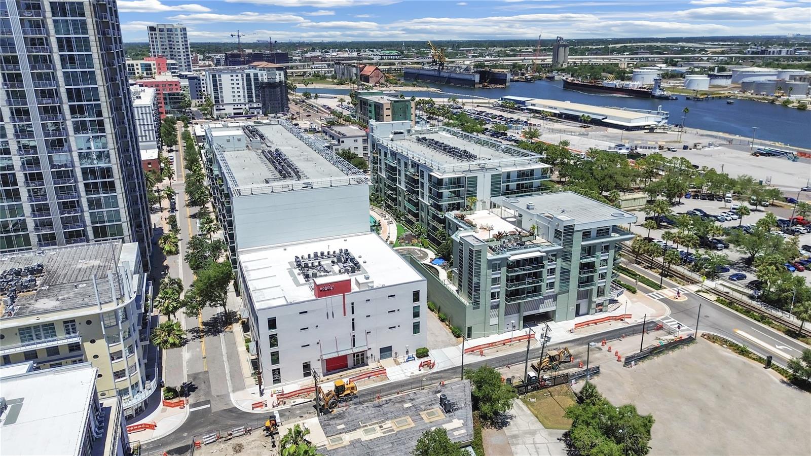 THE PLACE AT CHANNELSIDE A CON - Residential