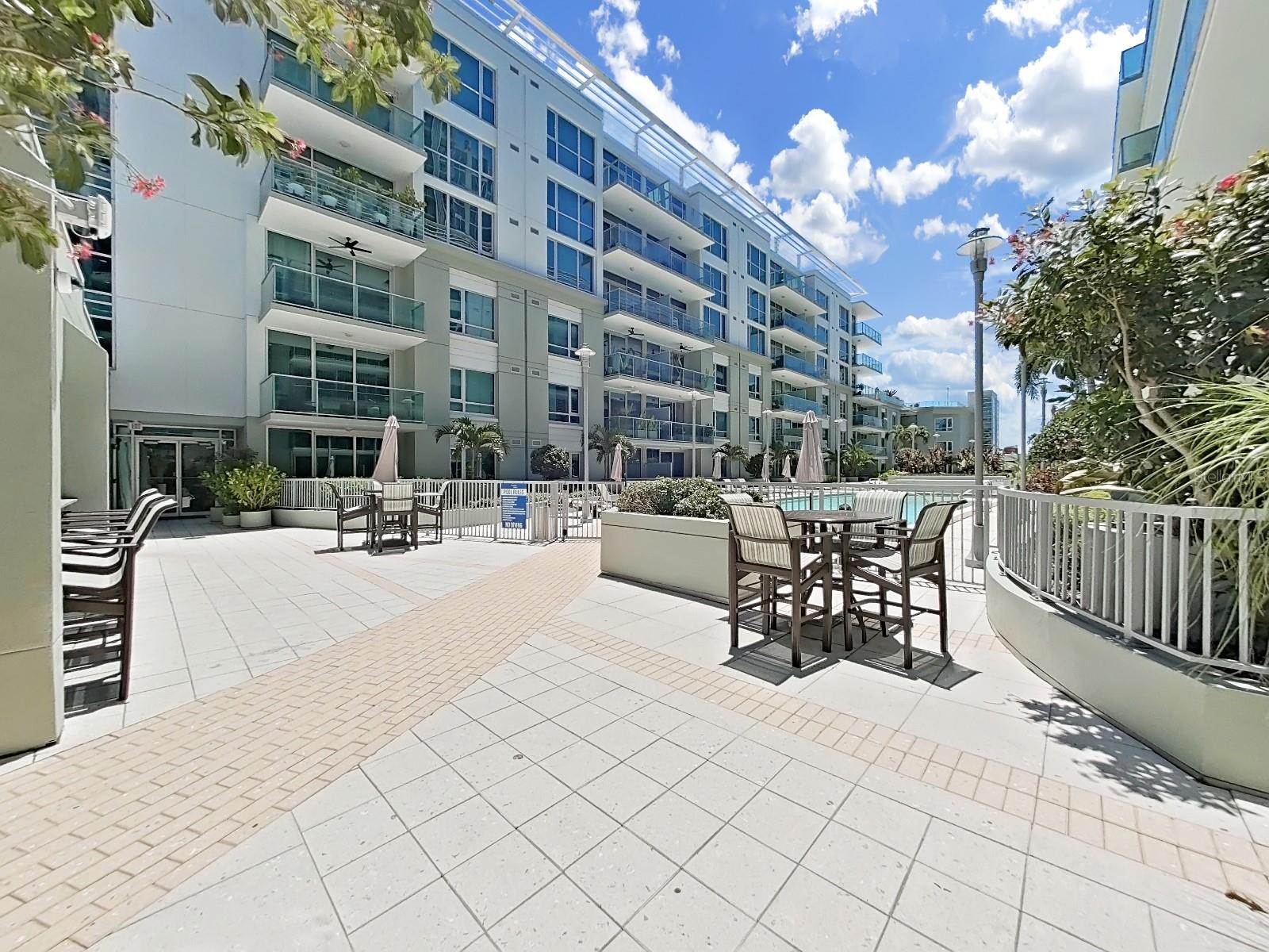 THE PLACE AT CHANNELSIDE A CON - Residential
