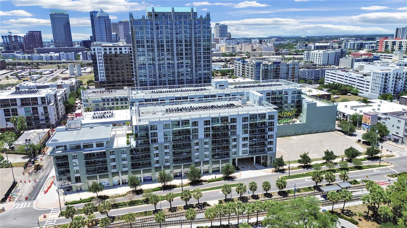912 CHANNELSIDE DRIVE 2805