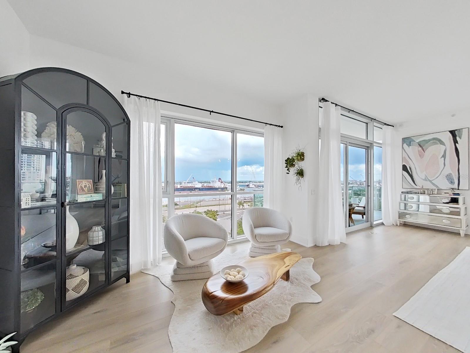 THE PLACE AT CHANNELSIDE A CON - Residential