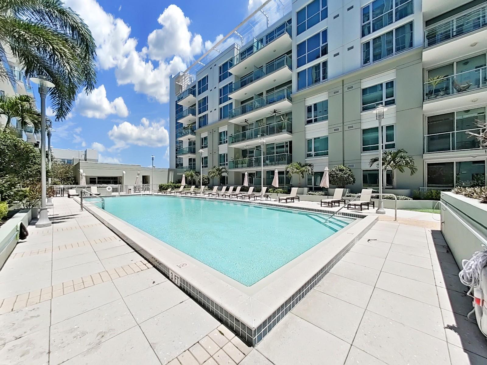 THE PLACE AT CHANNELSIDE A CON - Residential
