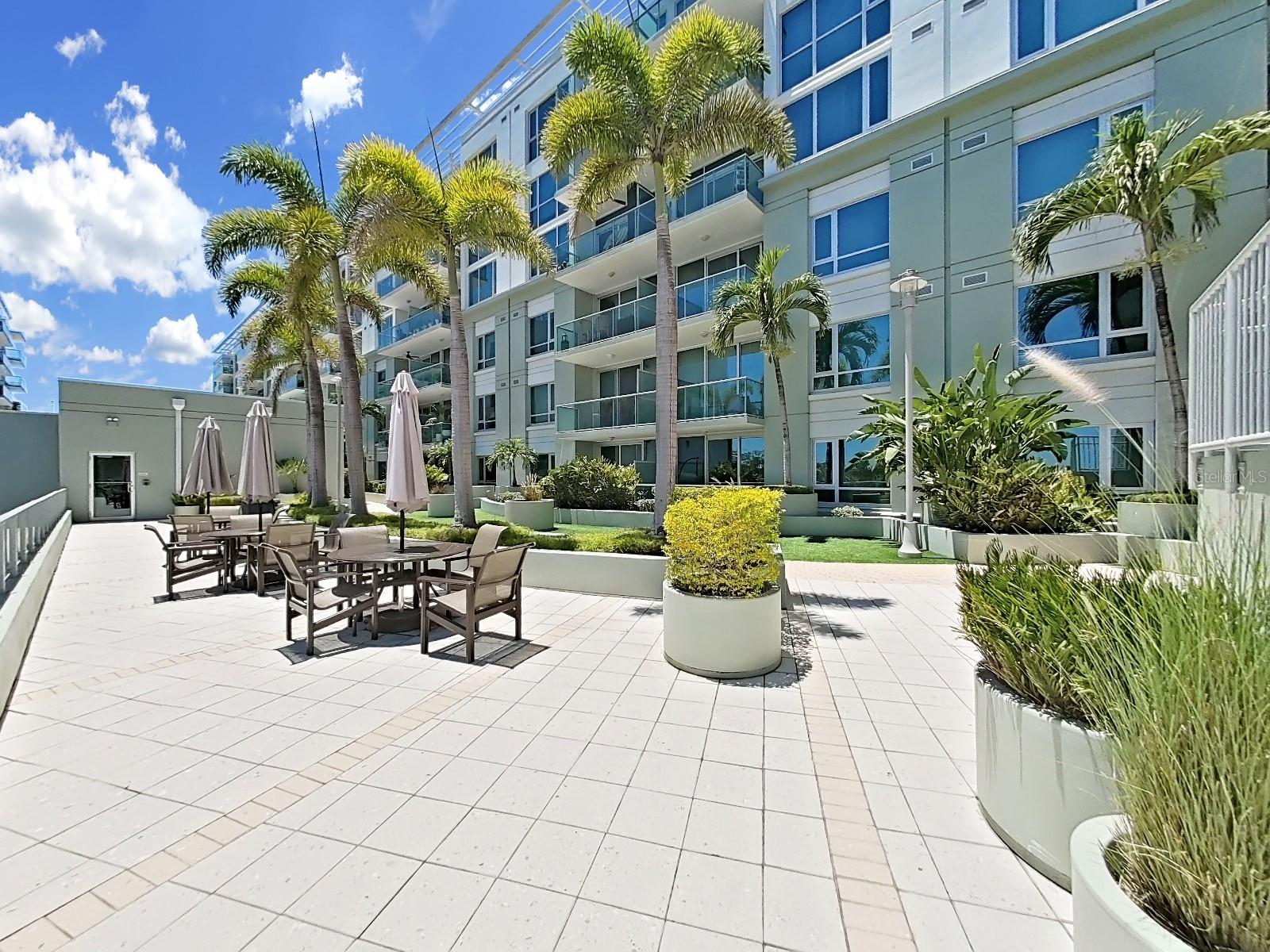 THE PLACE AT CHANNELSIDE A CON - Residential