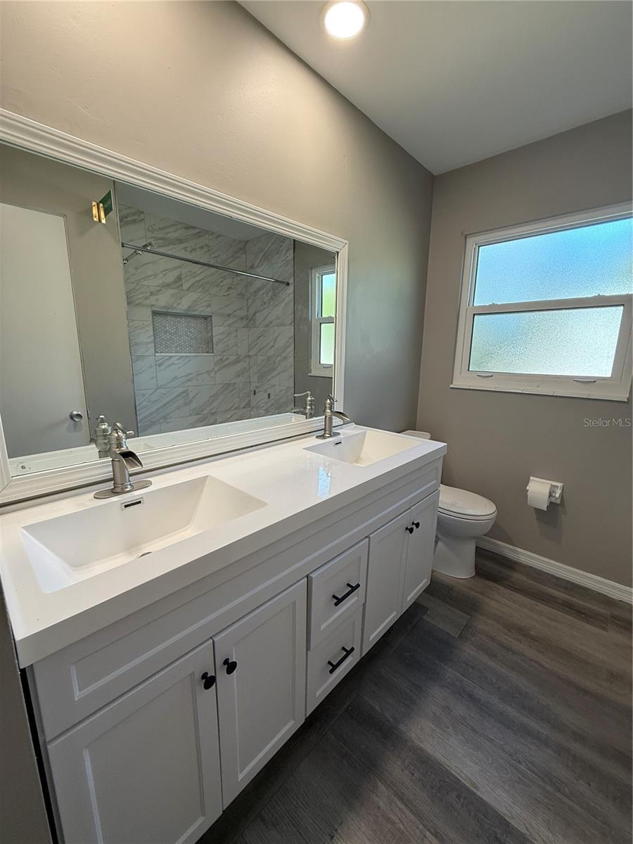 PINE LAWN - Residential Lease