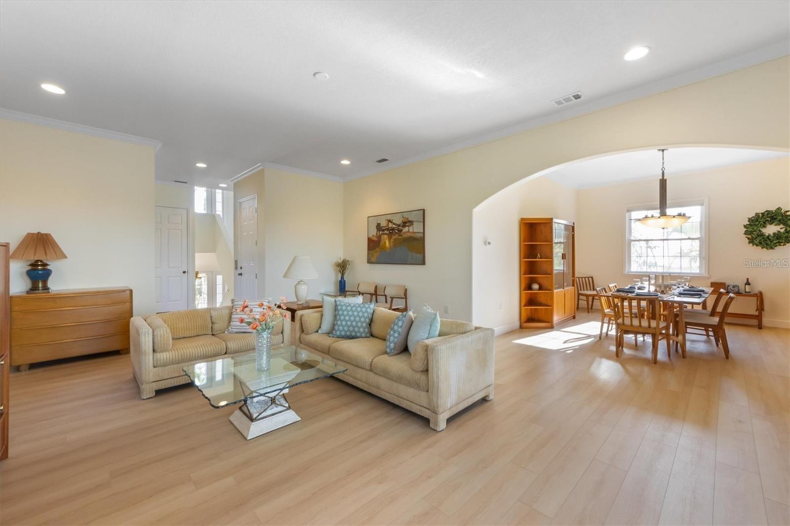 HOLMES BEACH 16TH UNIT - Residential