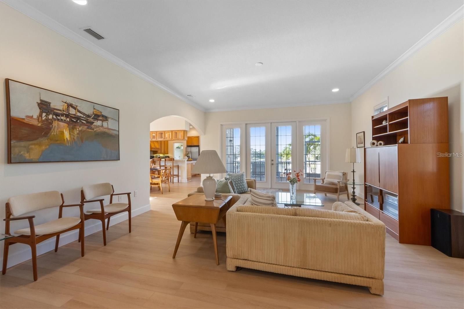 HOLMES BEACH 16TH UNIT - Residential