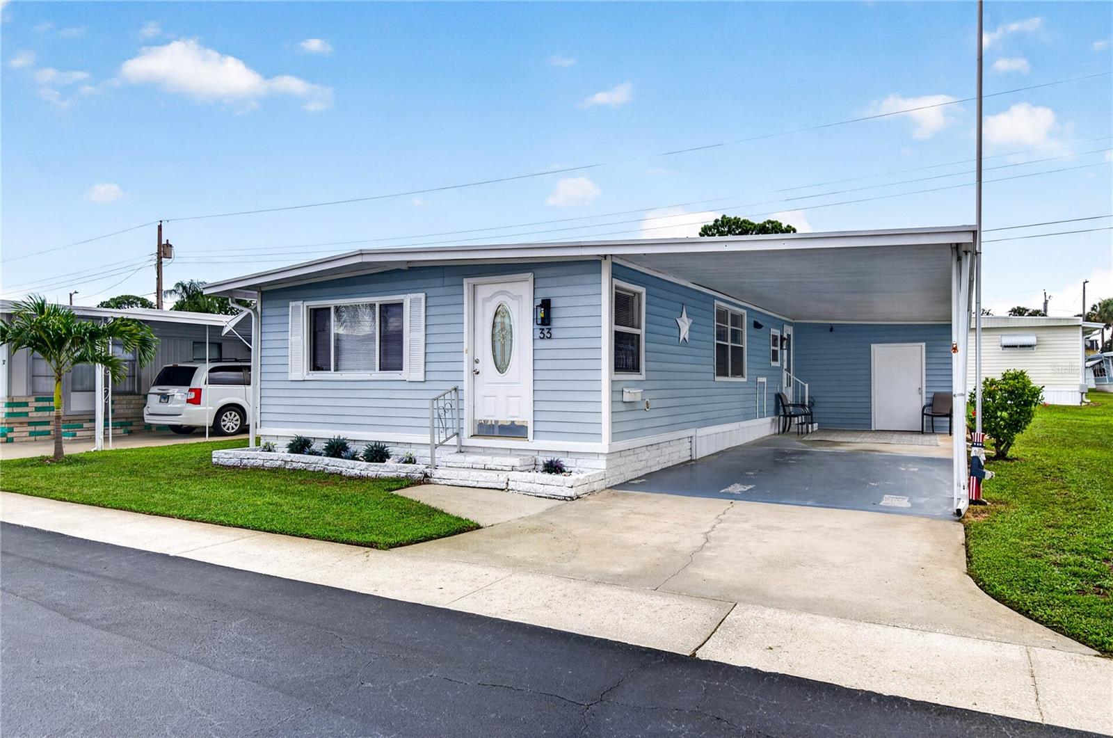 2000 E BAY DRIVE 33