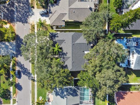 A home in PALM HARBOR