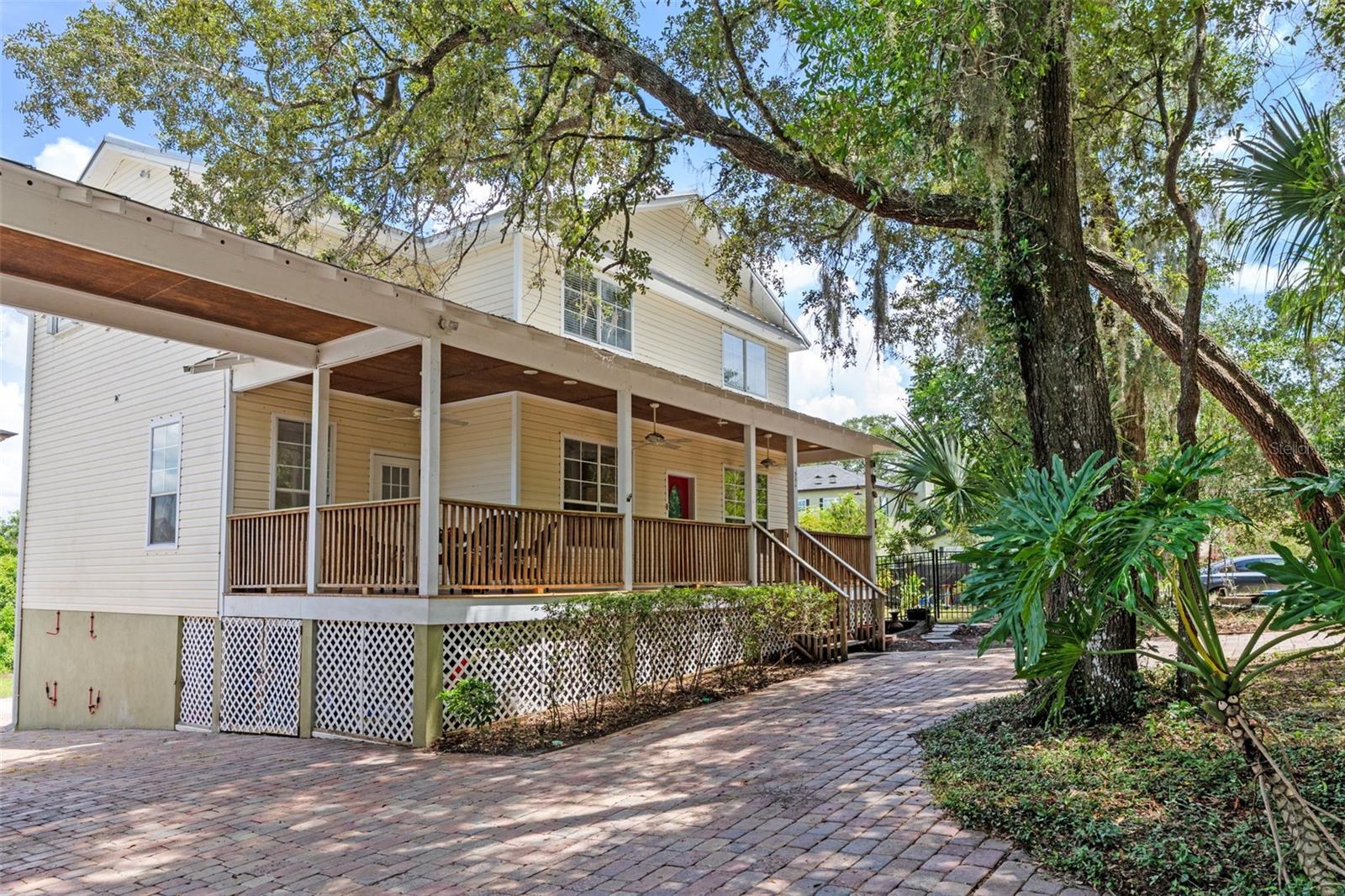 560 FERN STREET