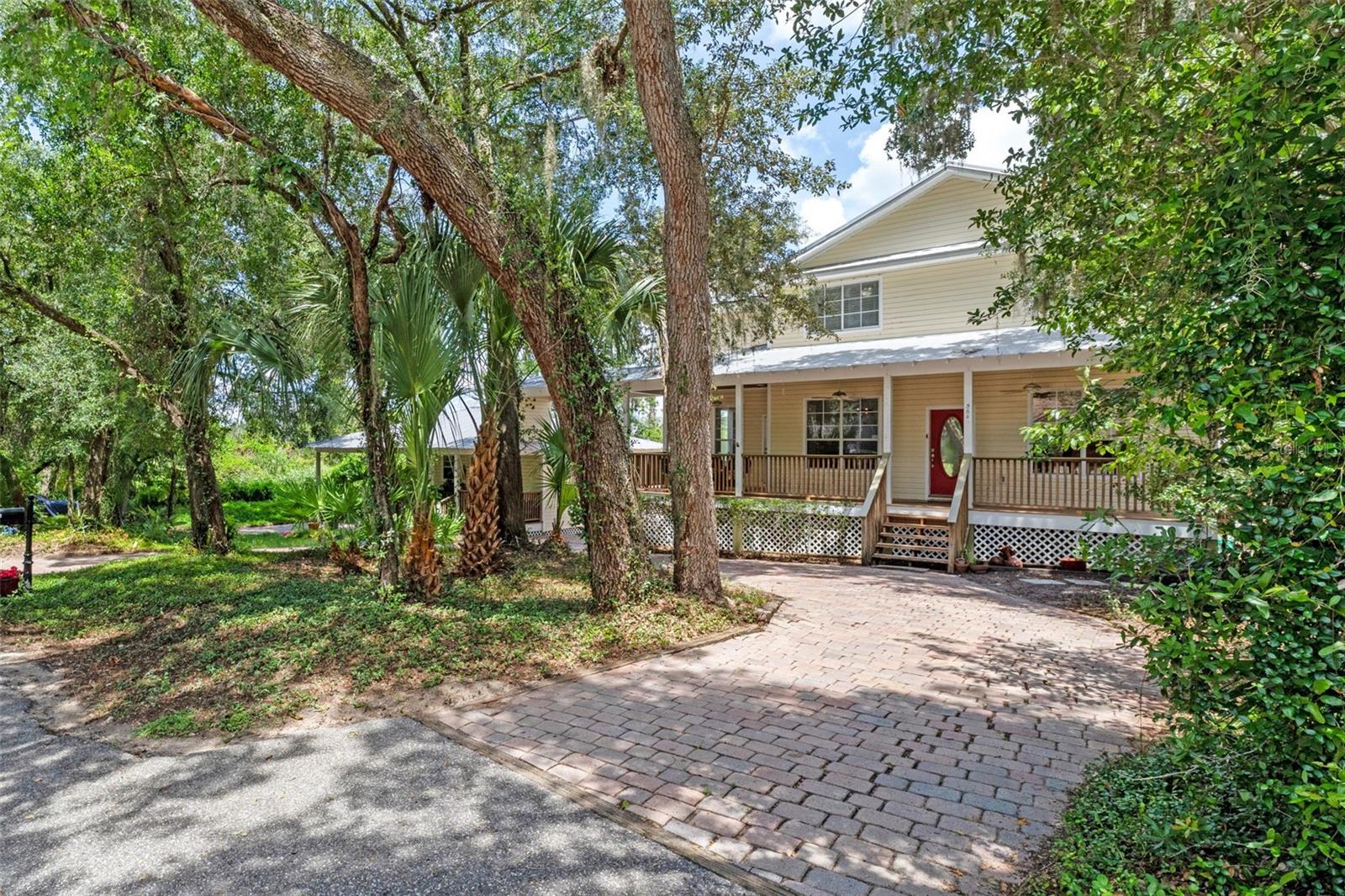 560 FERN STREET