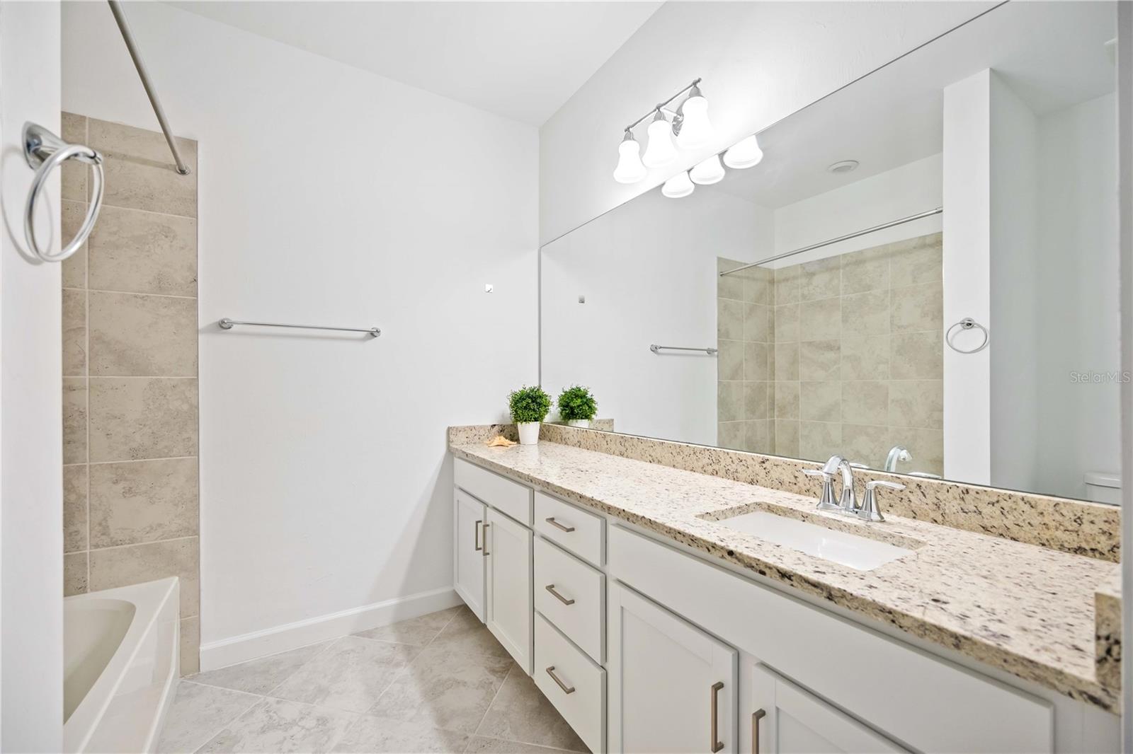 LORRAINE LAKES PH IIA - Residential