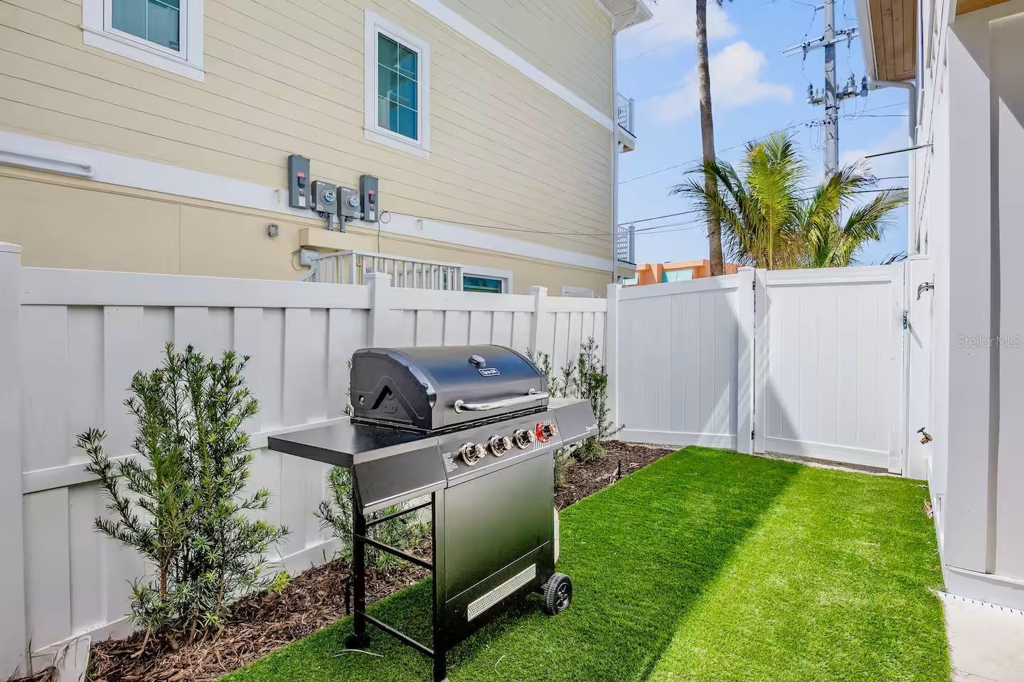 ILEXHURST - Residential