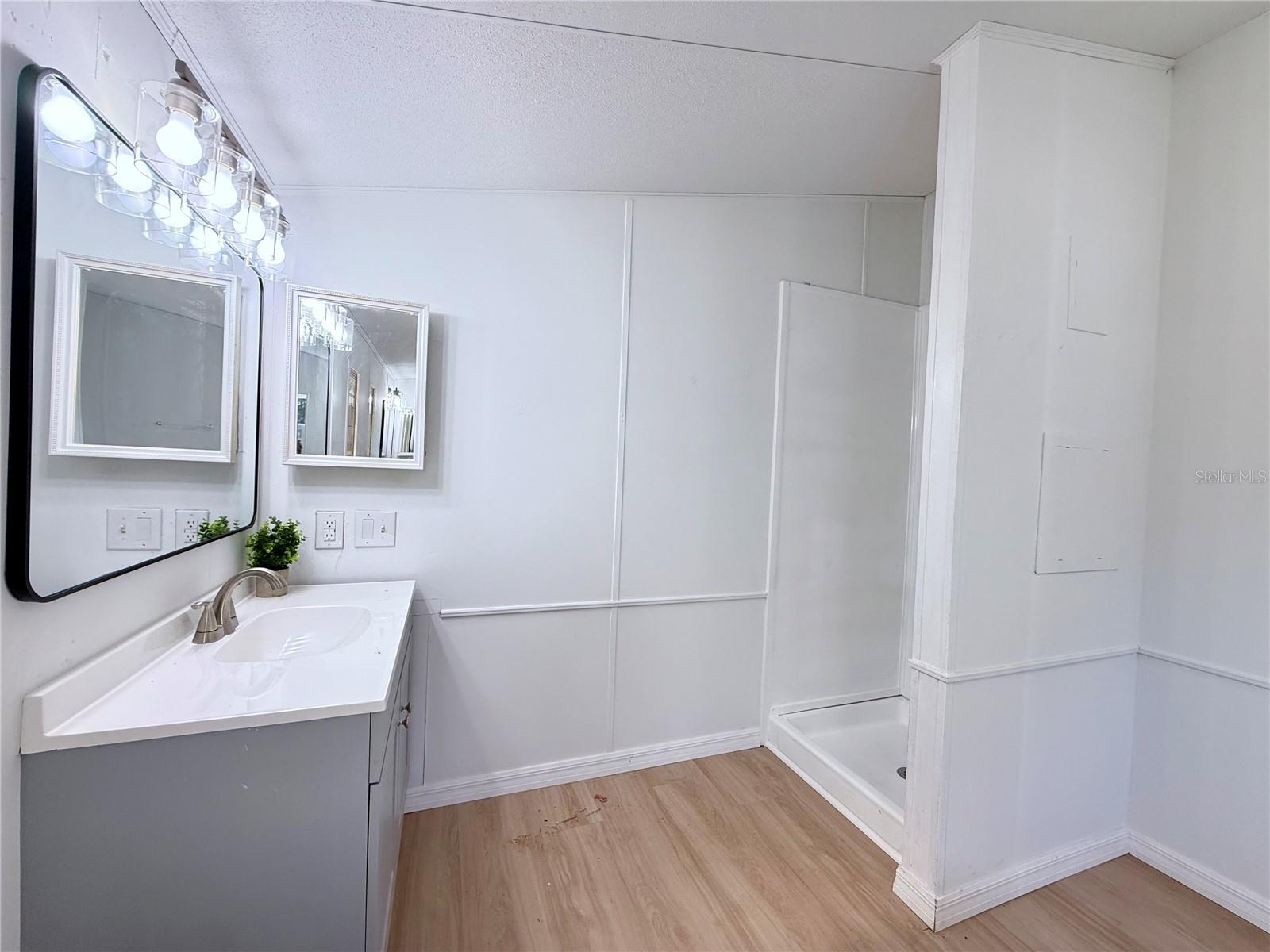 BELLEVIEW RANCHES - Residential