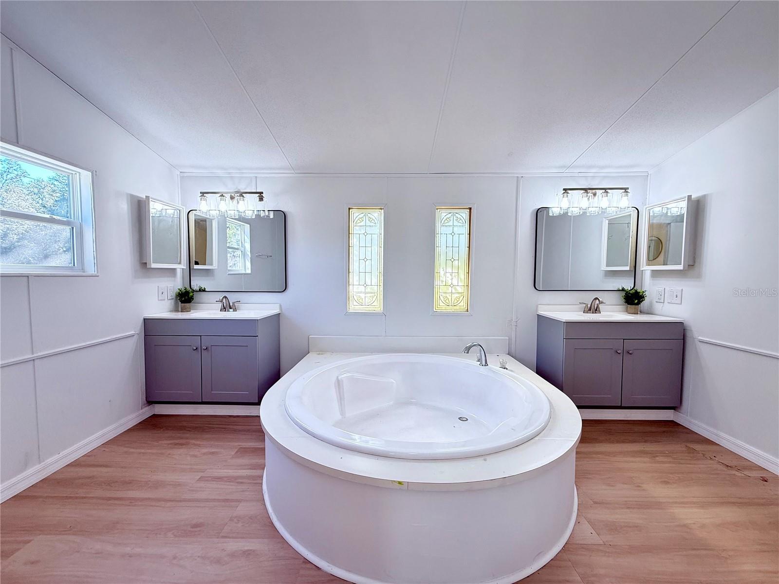 BELLEVIEW RANCHES - Residential