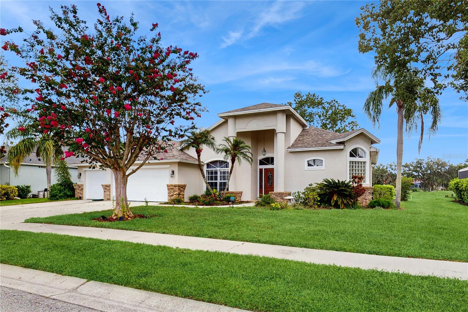 9933 LAUREL VALLEY AVENUE CIRCLE