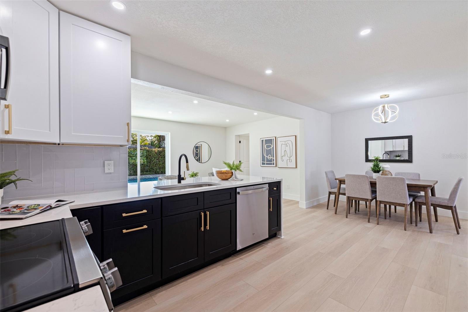 WEST WEDGEWOOD PARK 7TH ADD - Residential