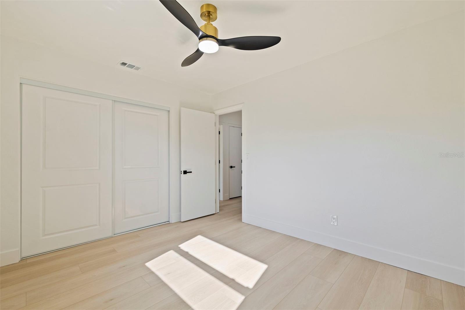 WEST WEDGEWOOD PARK 7TH ADD - Residential