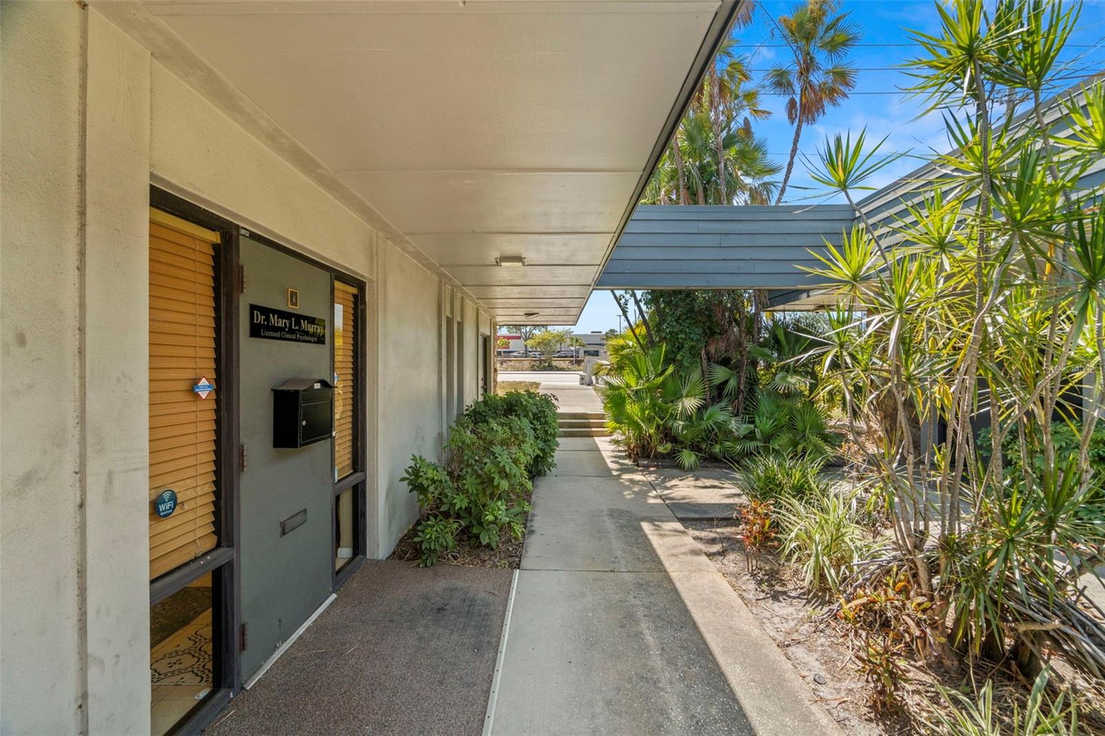 UNIVERSITY PROFESSIONAL - Commercial Sale