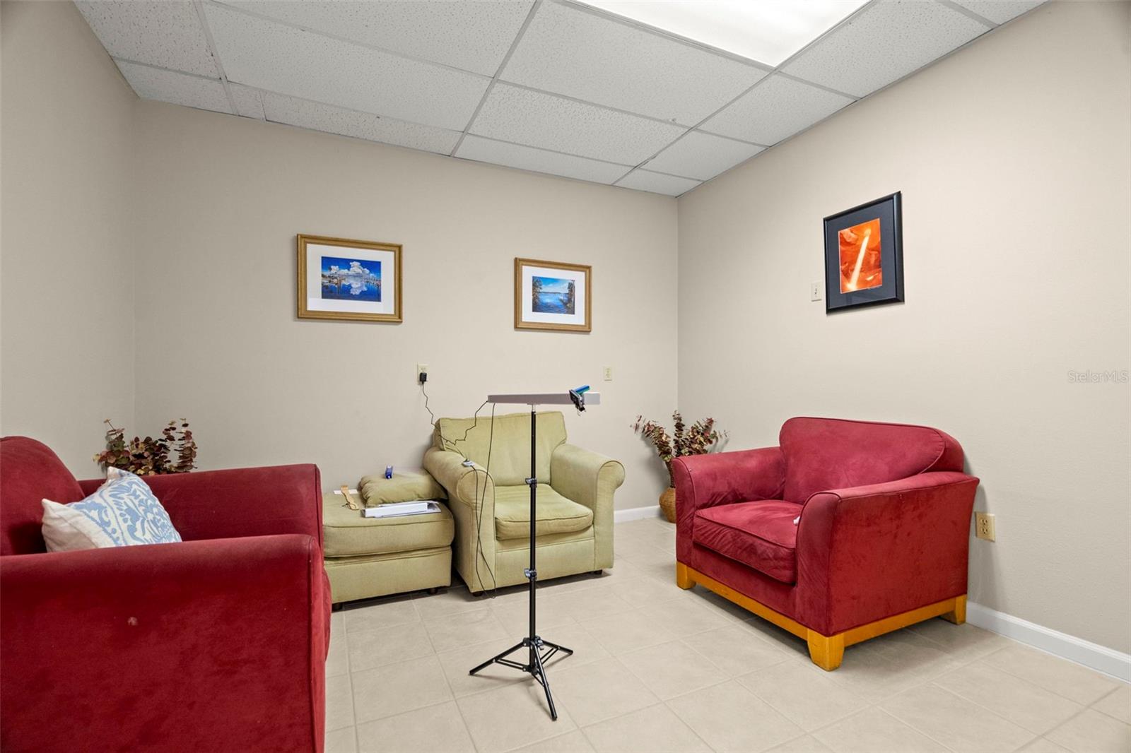 UNIVERSITY PROFESSIONAL - Commercial Sale