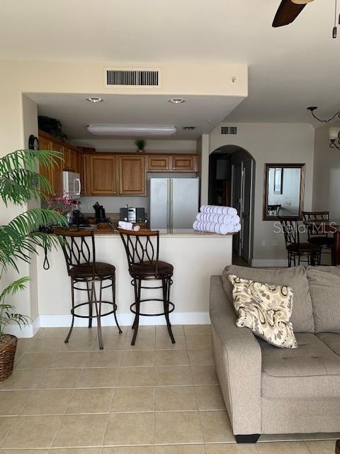 BLUE HERON BEACH RESIDENCE TOWER I - Residential Income
