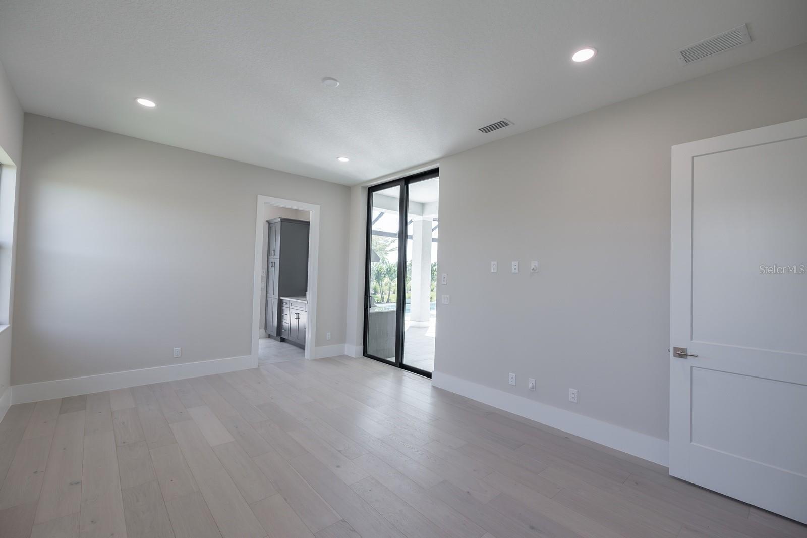 212 BLUE MIST WAY