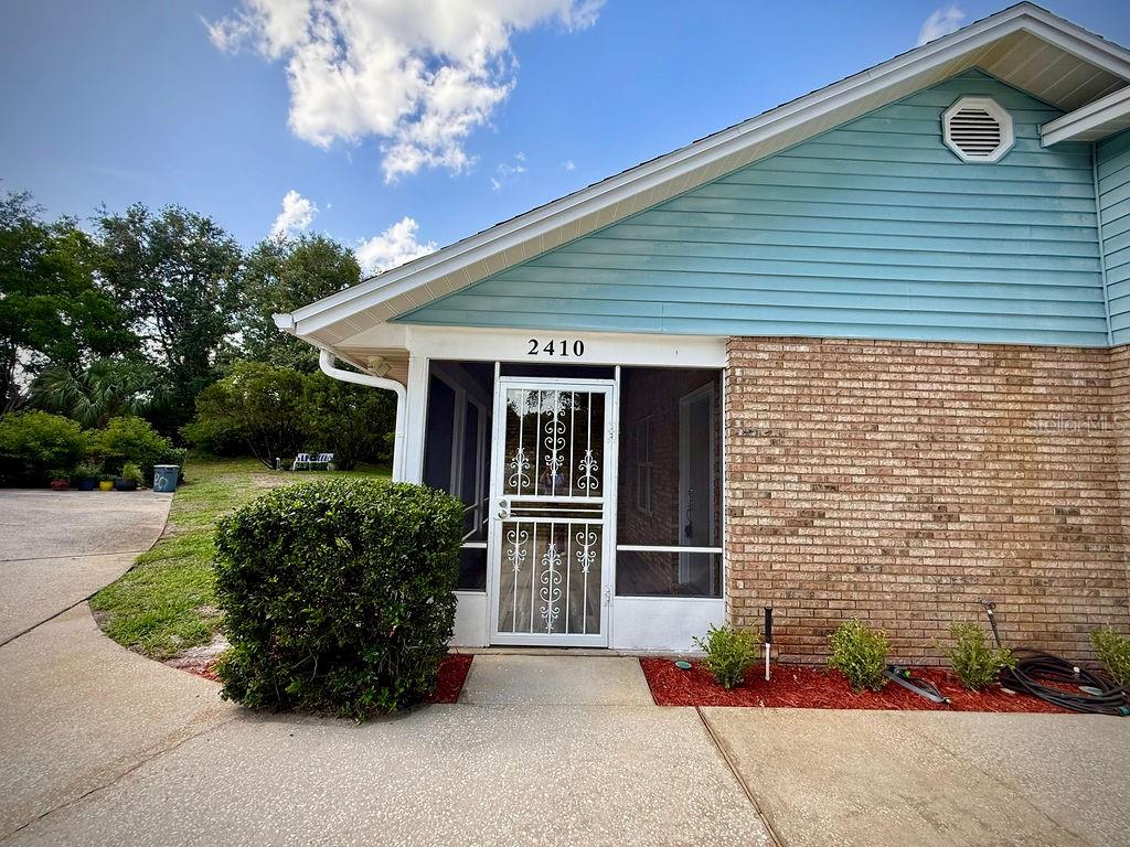 3 Bedroom | 2.5 Bath | Oversized 2-Car Garage. Two dogs allowed up to 20 lbs. d
This meticulously renovated residence in the heart of DeLand offers the perfect blend of tranquility and everyday convenience. Situated near essential amenities—including shopping, banking, urgent care, ER, Publix, Chick-fil-A, Starbucks, CVS, and a variety of restaurants—it also enjoys close proximity to Victoria Country Club and the DeLand Tennis Center. Residents will appreciate the accessibility without compromising the serene charm of this well-maintained neighborhood.
Inside, the home is bathed in natural light and features soaring cathedral ceilings and brand-new luxury vinyl plank flooring throughout. Every detail has been thoughtfully updated—from fresh interior paint and contemporary fixtures to the completely redesigned kitchen and bathrooms. The oversized two-car garage provides generous storage, while both a screened front porch and an enclosed atrium (accessible from the living room and primary suite) offer inviting spaces to relax or entertain.
Community amenities include a sparkling pool, beautifully landscaped grounds, and complimentary lawn care, allowing for a truly low-maintenance lifestyle. While not age-restricted, the neighborhood exudes a peaceful, established atmosphere with minimal turnover—residents often settle in and stay. HOA approval necessary. Background check on all applicants, including, criminal, credit, and eviction. Verify all room measurements.
This light-filled, stylish home is move-in ready and perfectly suited for those seeking comfort, convenience, and refined living in a quiet community.