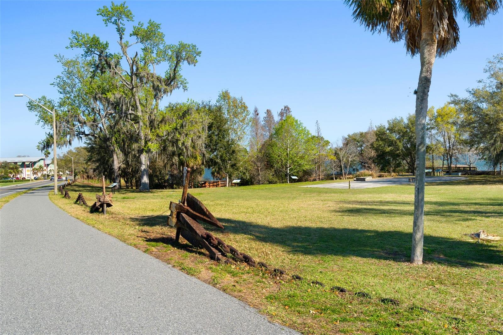 COLLEGE HEIGHTS - Residential