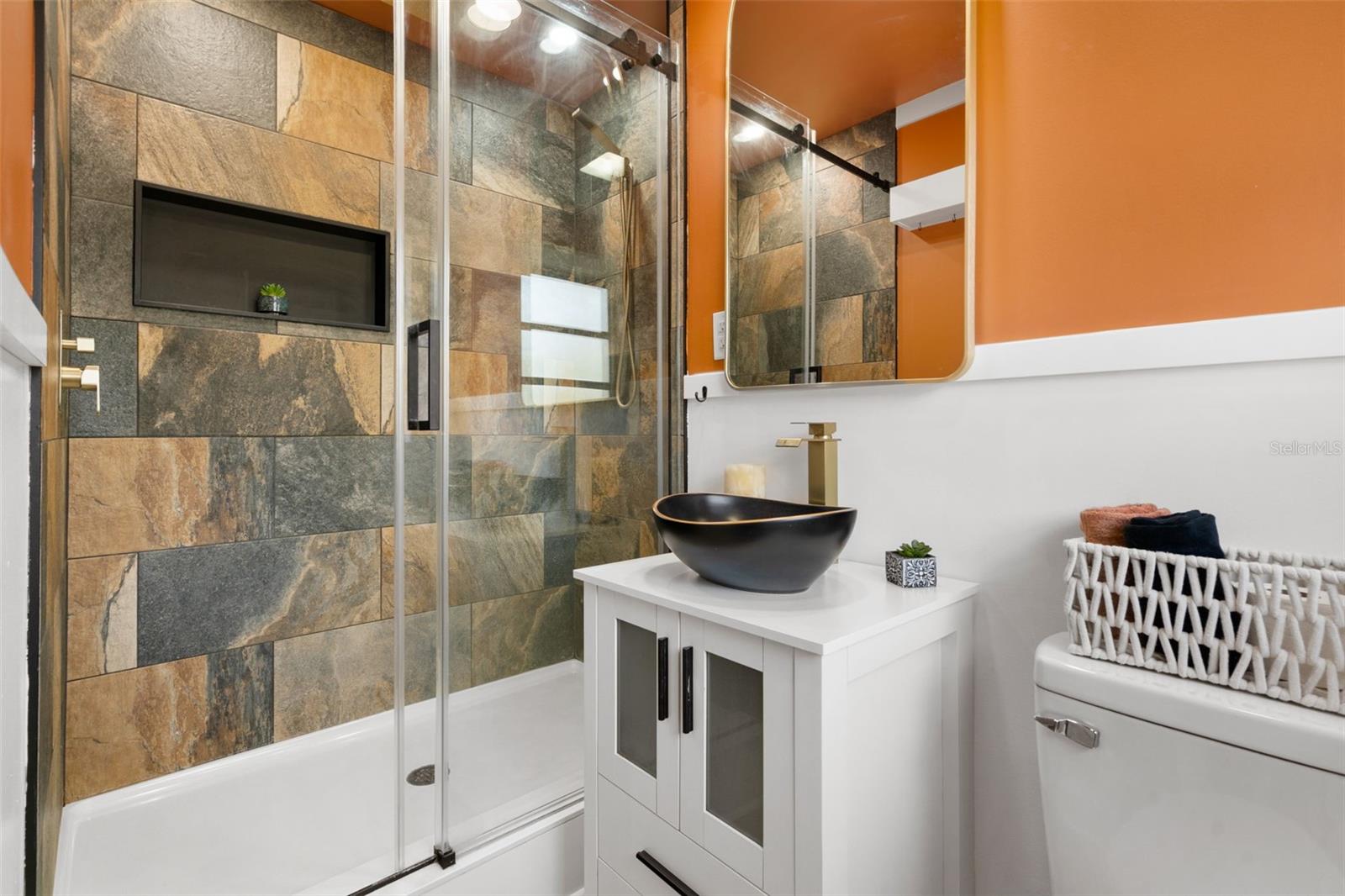 COLLEGE HEIGHTS - Residential