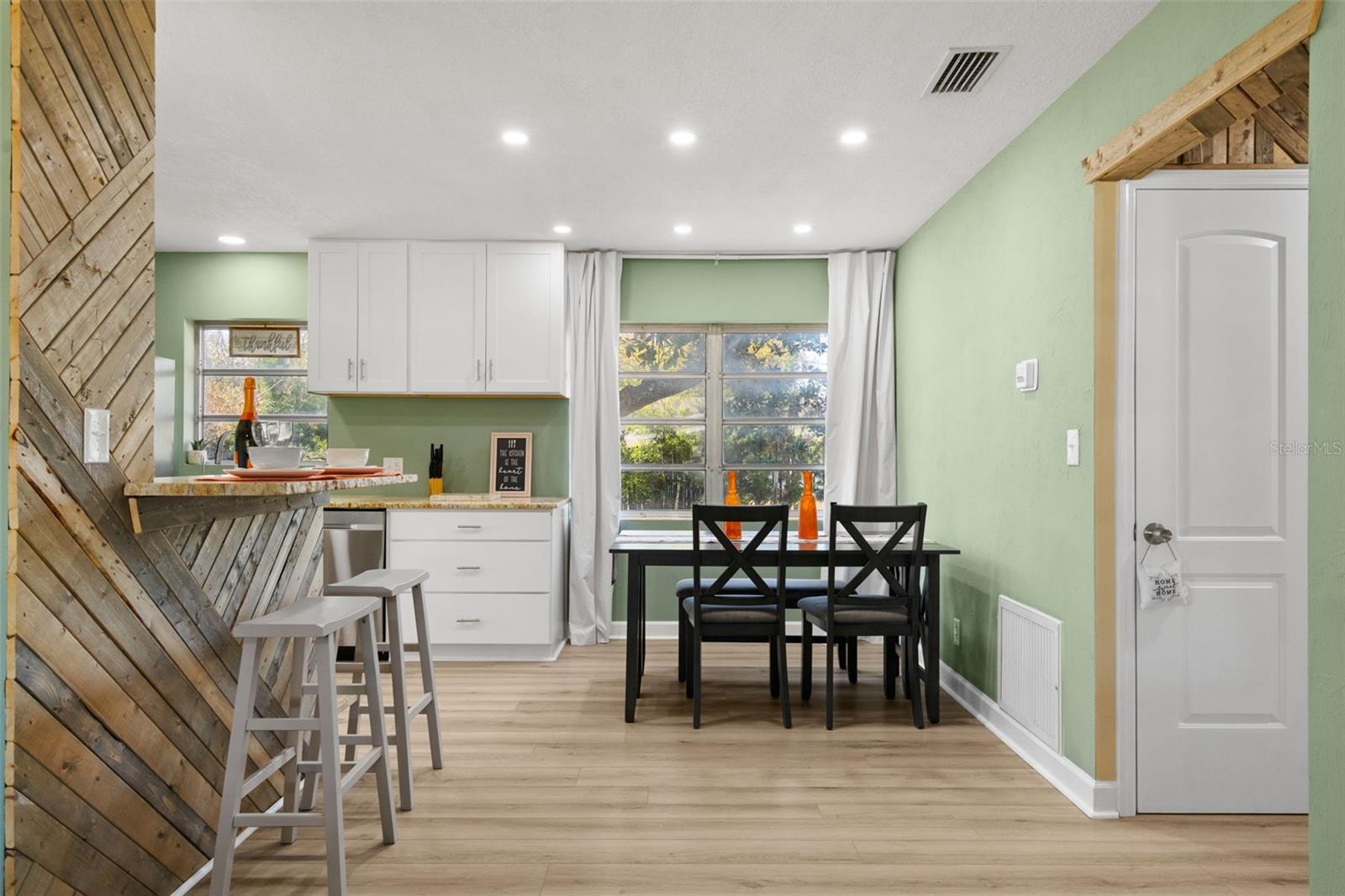 COLLEGE HEIGHTS - Residential