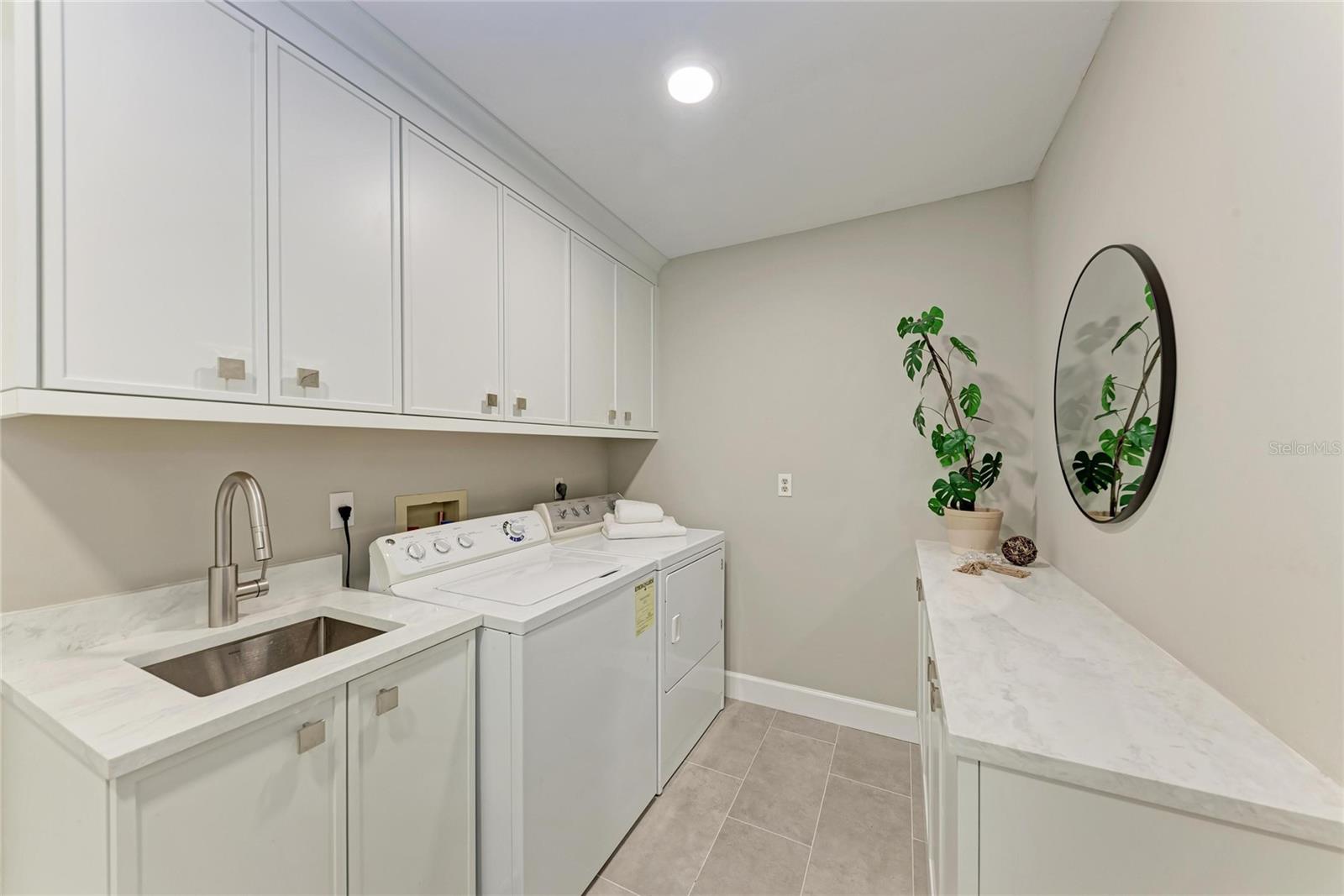 COUNTRY CLUB OF SARASOTA THE - Residential