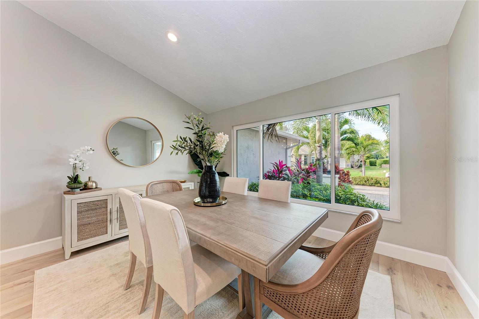 COUNTRY CLUB OF SARASOTA THE - Residential