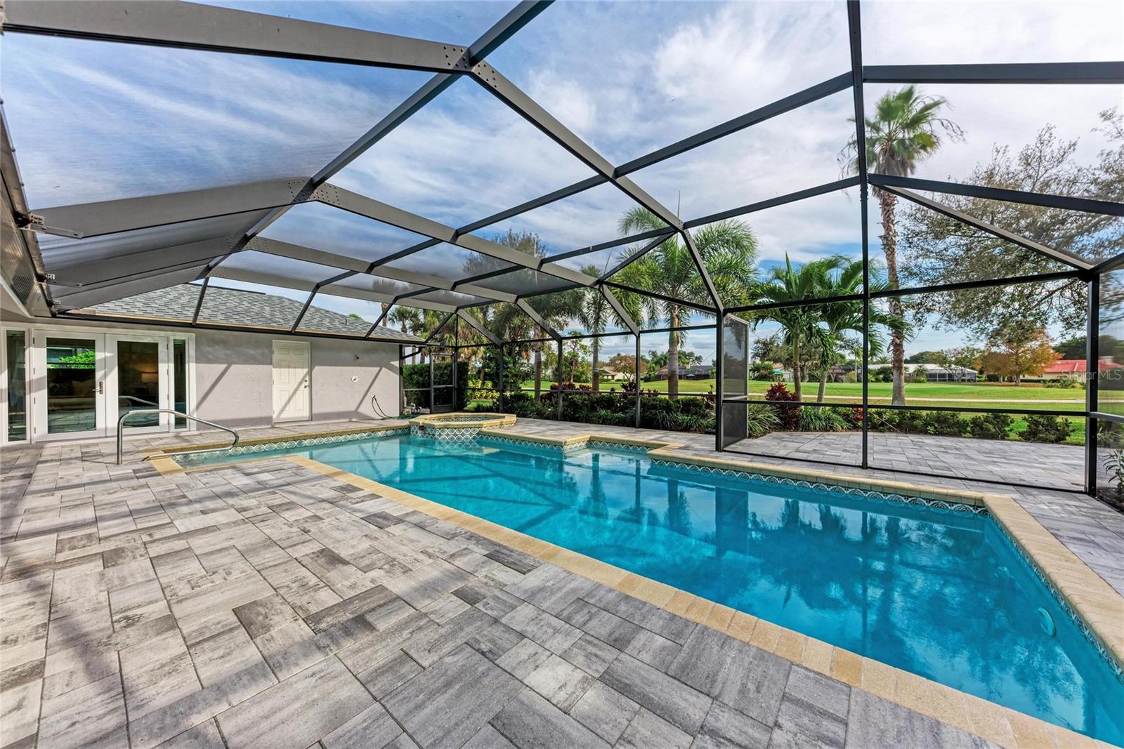 COUNTRY CLUB OF SARASOTA THE - Residential