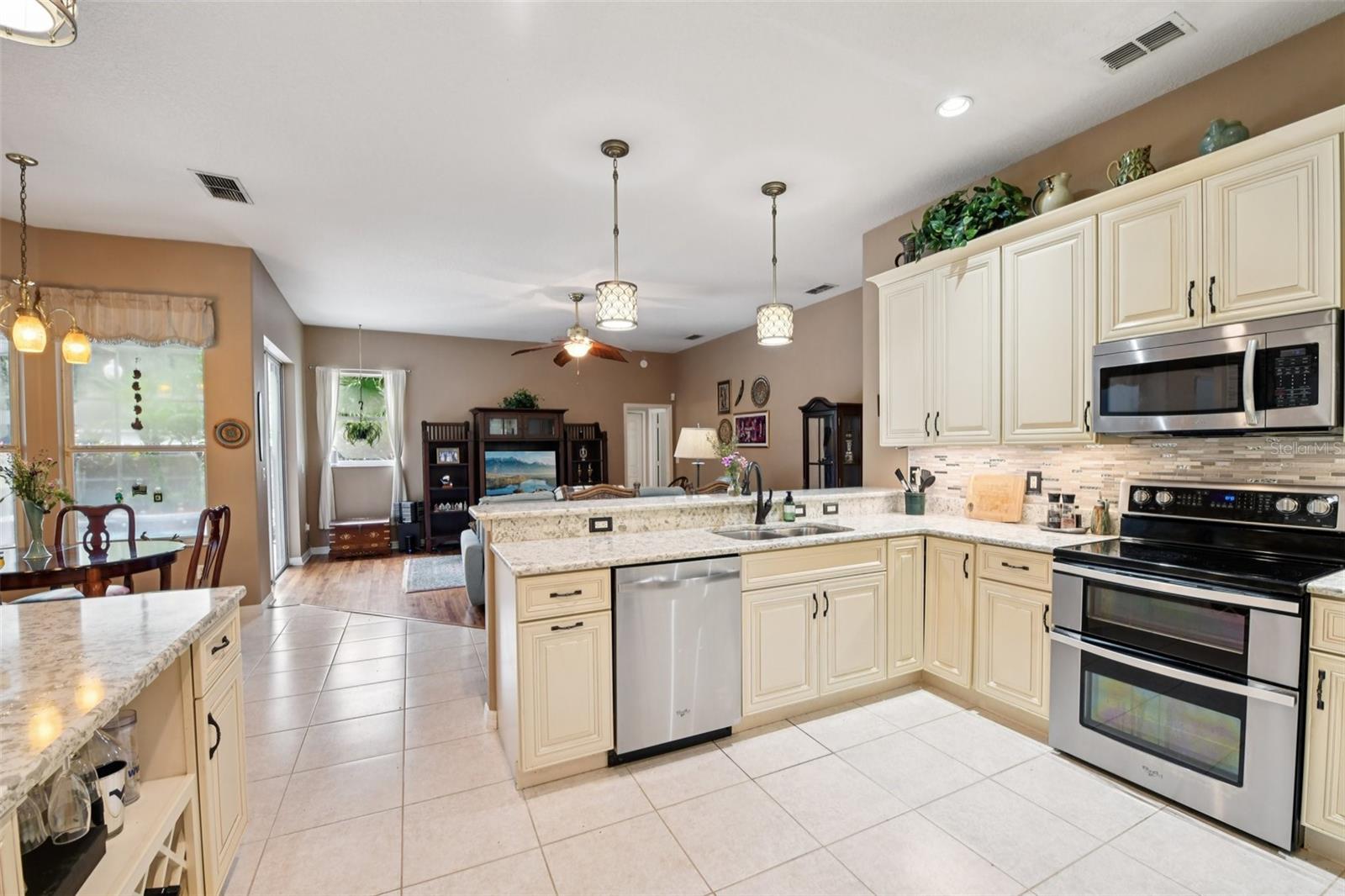 WINDING HOLLOW UNIT 4 - Residential