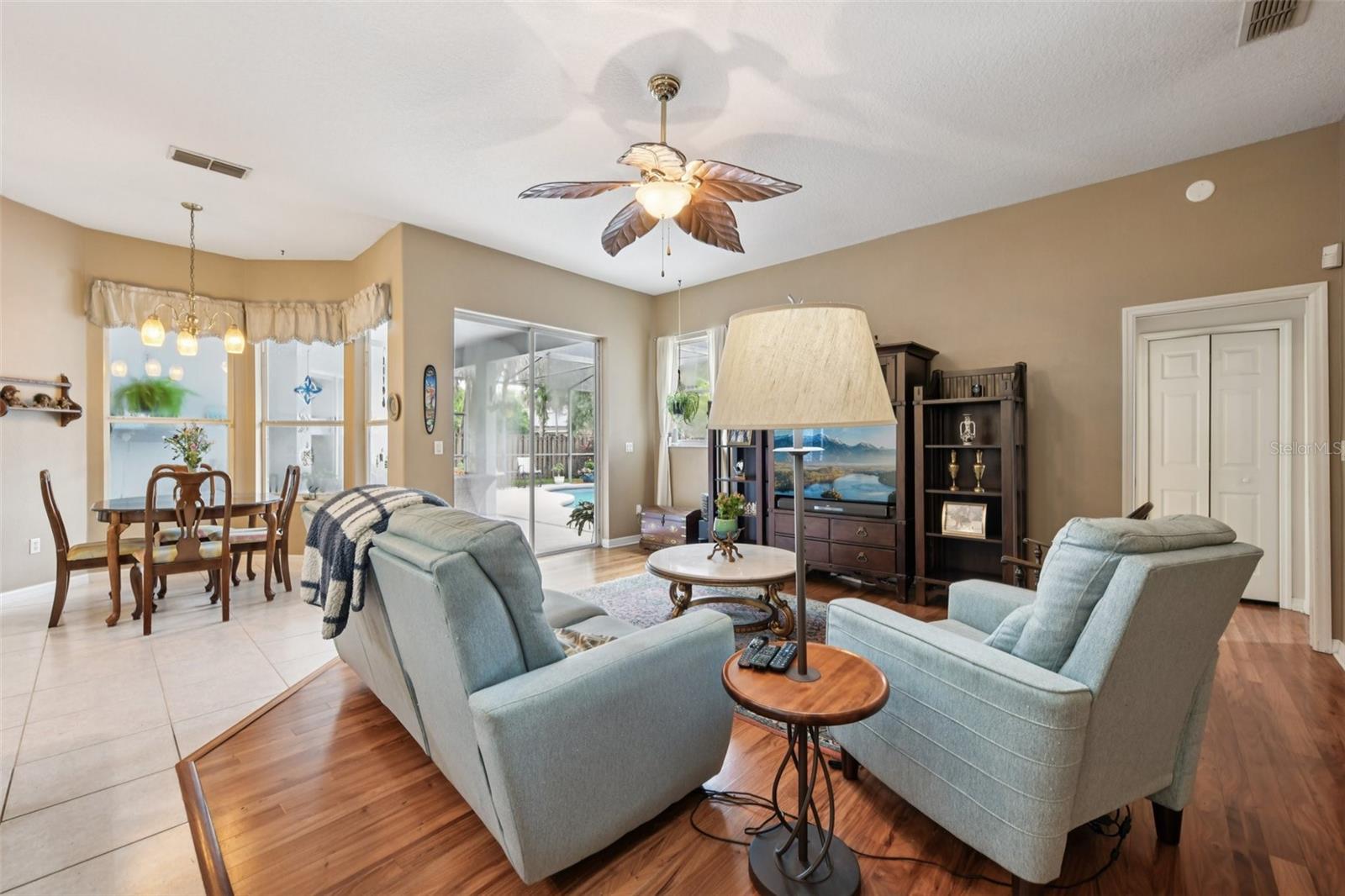 WINDING HOLLOW UNIT 4 - Residential