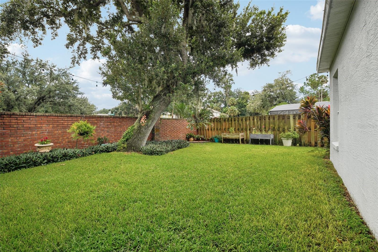 WINDING HOLLOW UNIT 4 - Residential