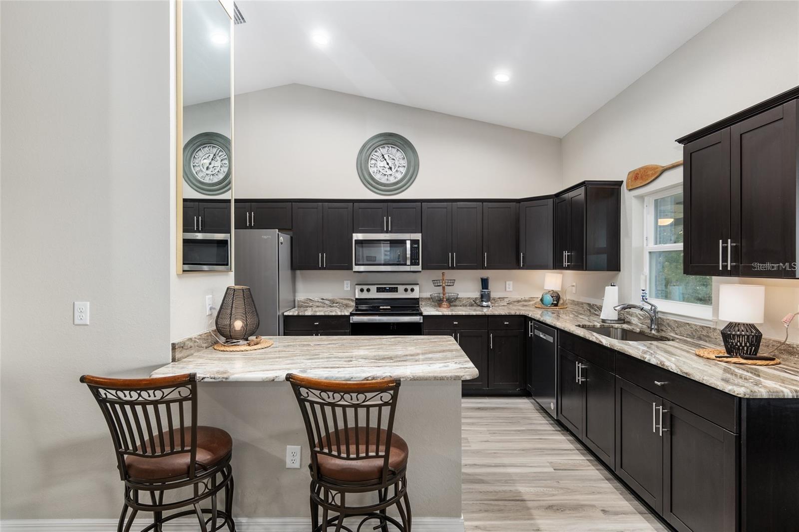 SMITH LAKE VILLAGE - Residential