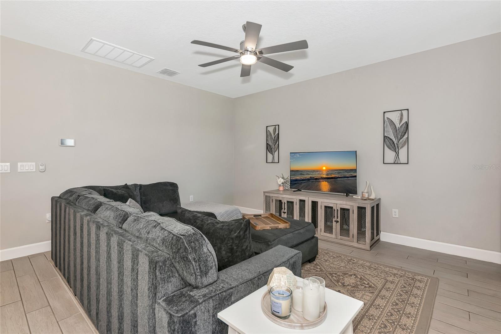 SAVANNA AT LAKEWOOD RANCH PH III 3ABD - Residential