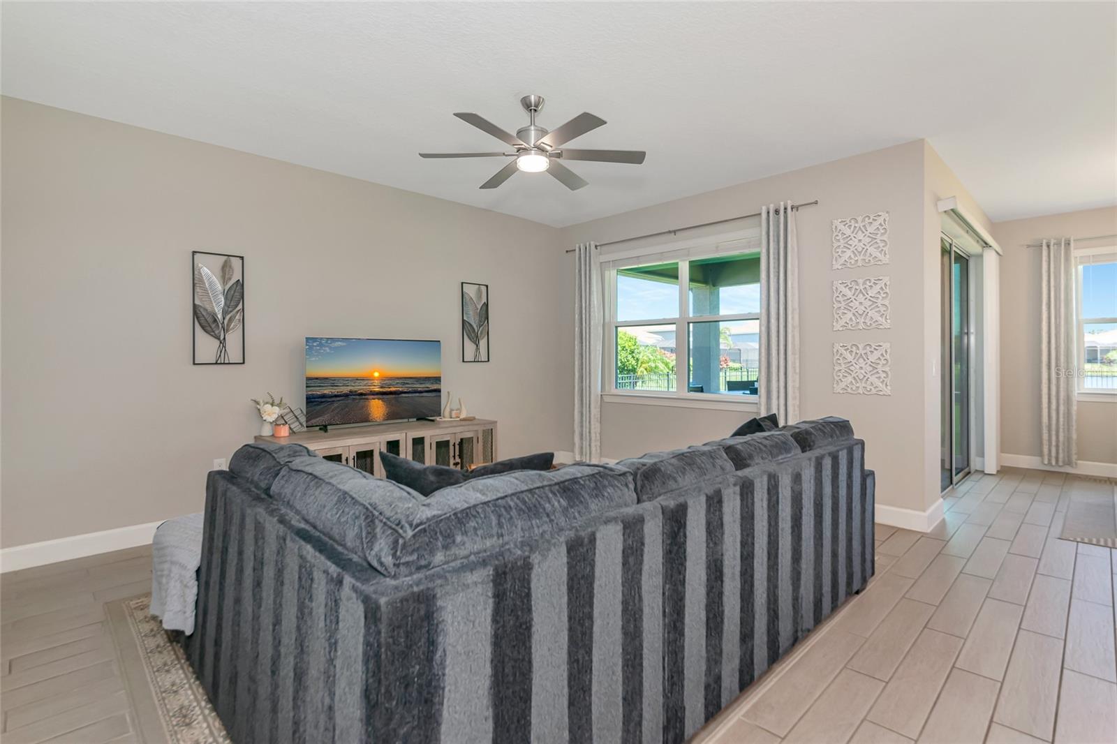 SAVANNA AT LAKEWOOD RANCH PH III 3ABD - Residential