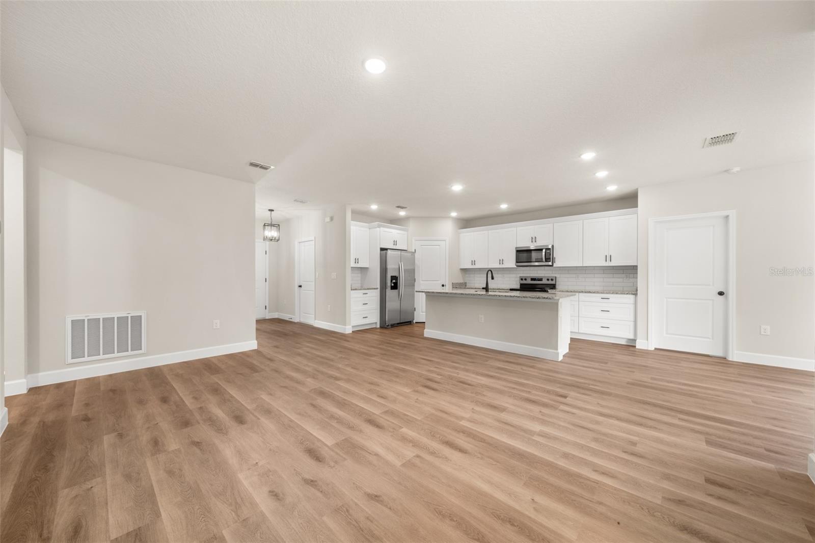 SUN N LAKE - Residential