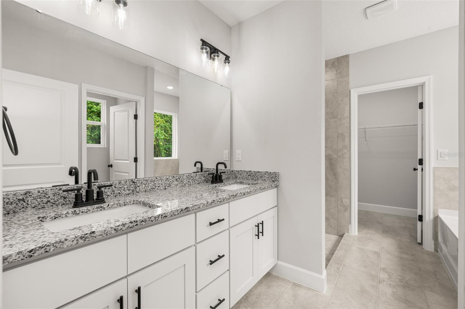 SUN N LAKE - Residential