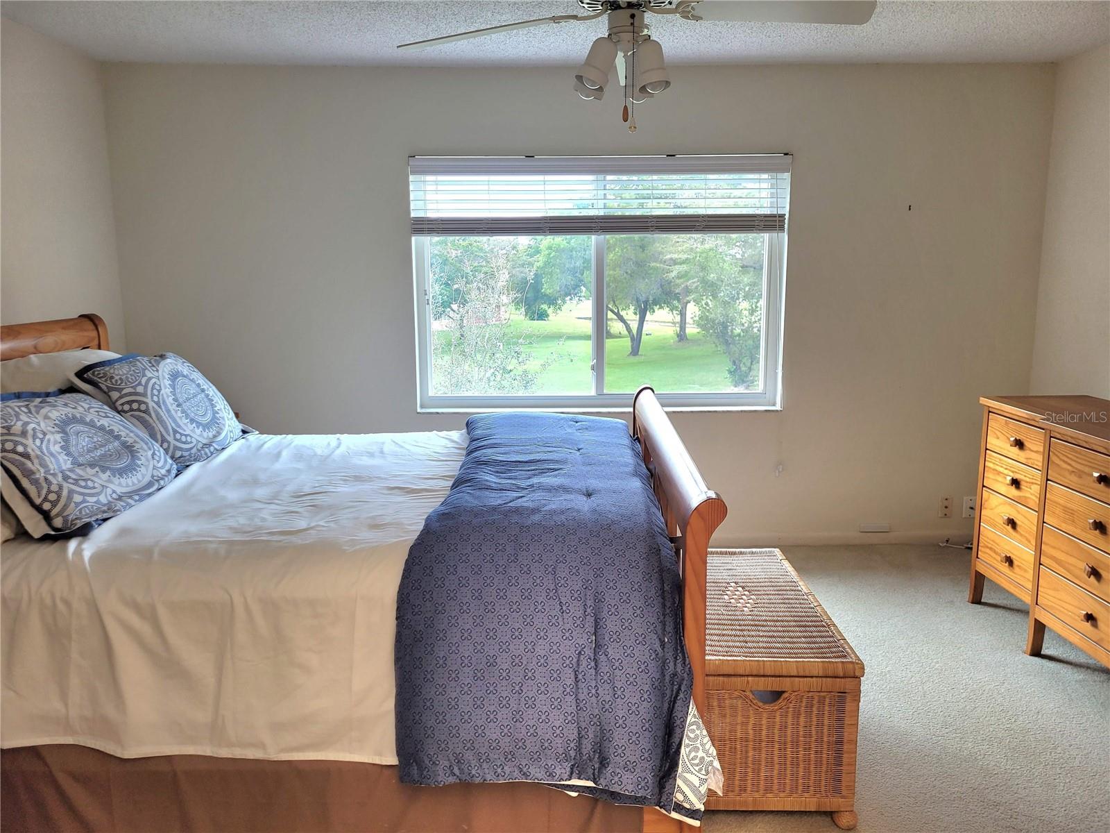 SUNRISE LAKES - Residential