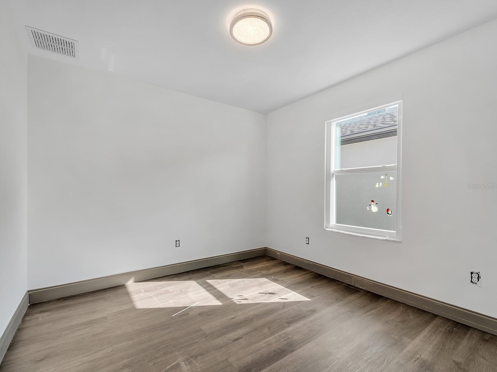 EPPERSON RANCH SOUTH PH 3B & 3 - Residential Lease