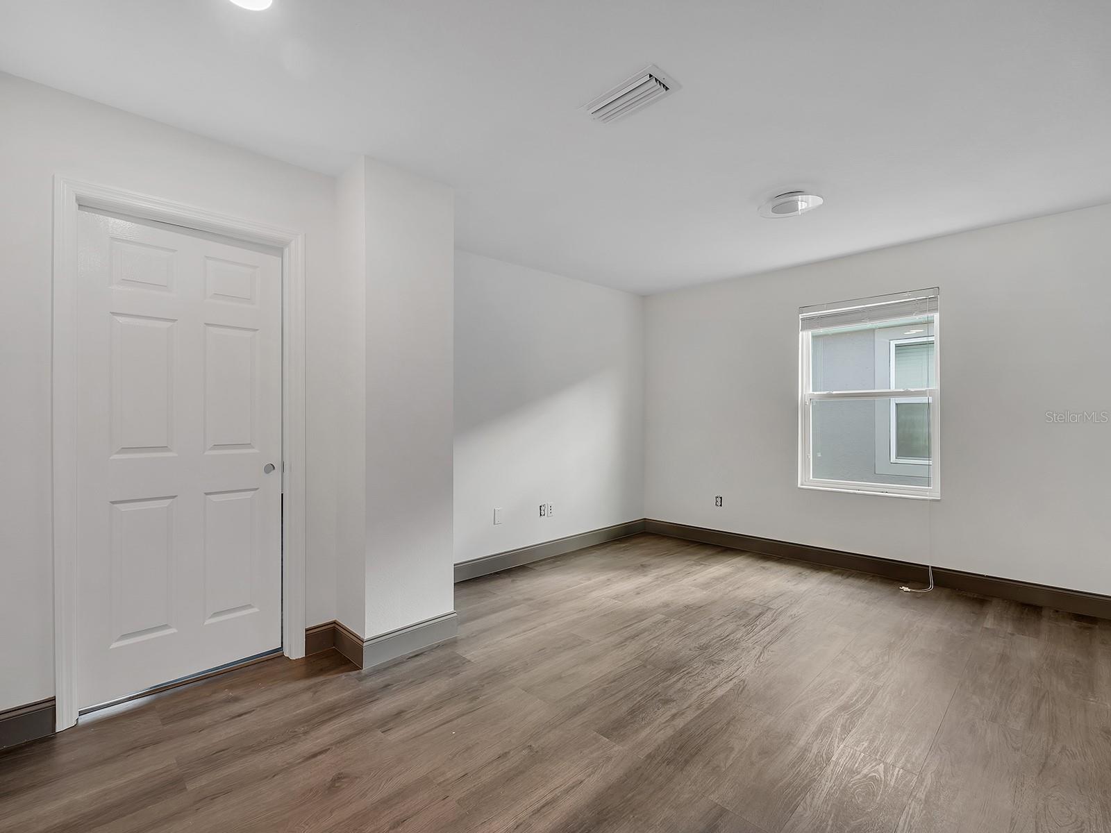 EPPERSON RANCH SOUTH PH 3B & 3 - Residential Lease