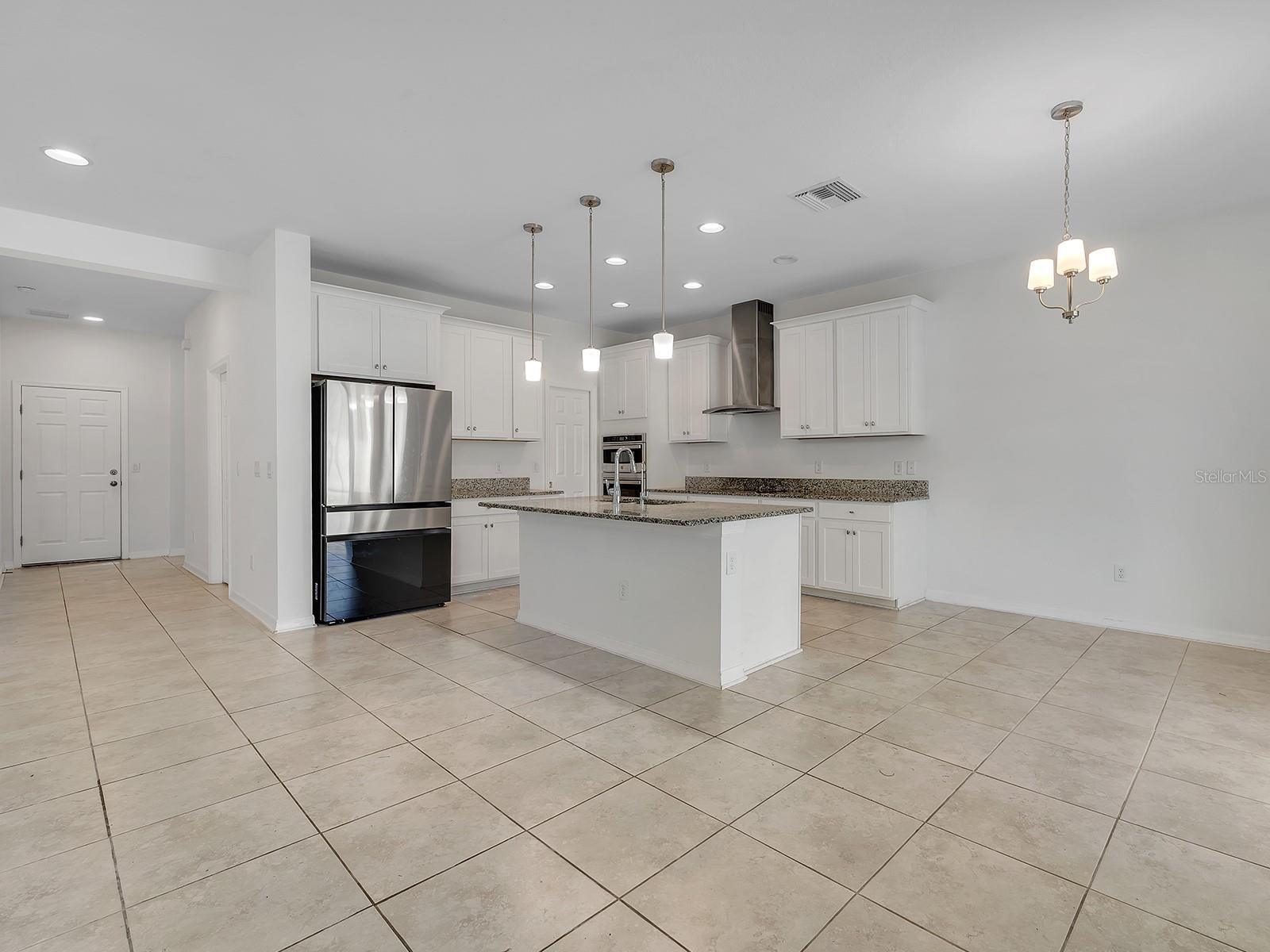 EPPERSON RANCH SOUTH PH 3B & 3 - Residential Lease