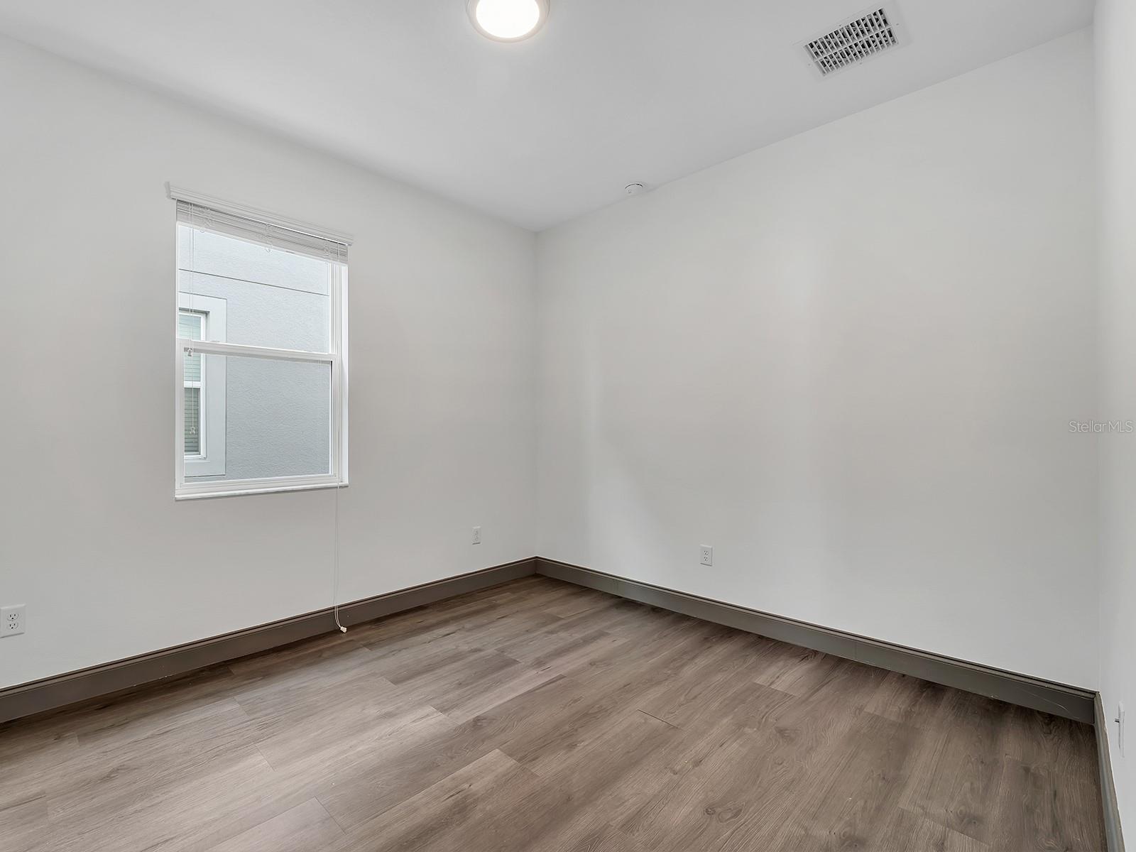 EPPERSON RANCH SOUTH PH 3B & 3 - Residential Lease