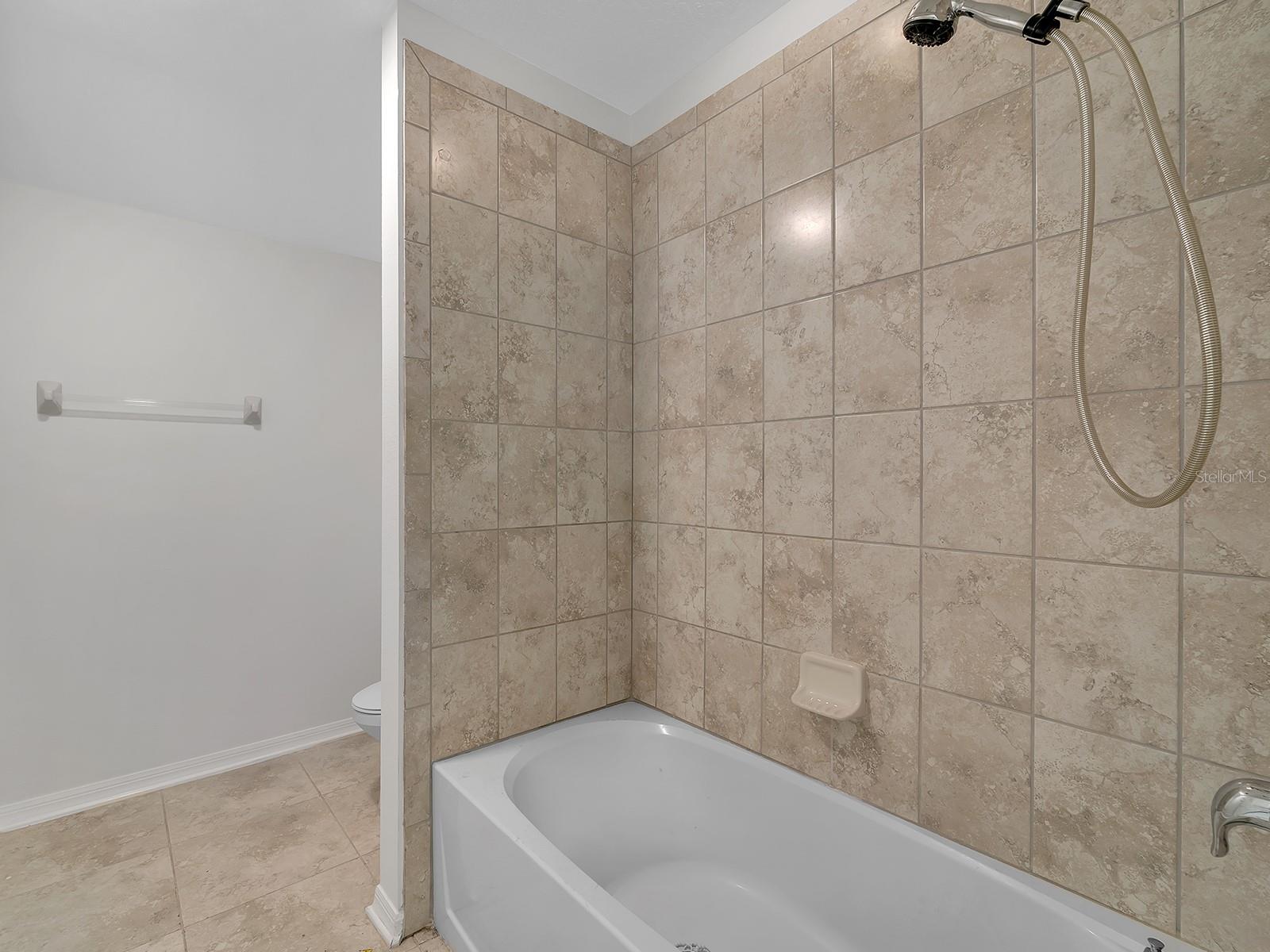 EPPERSON RANCH SOUTH PH 3B & 3 - Residential Lease