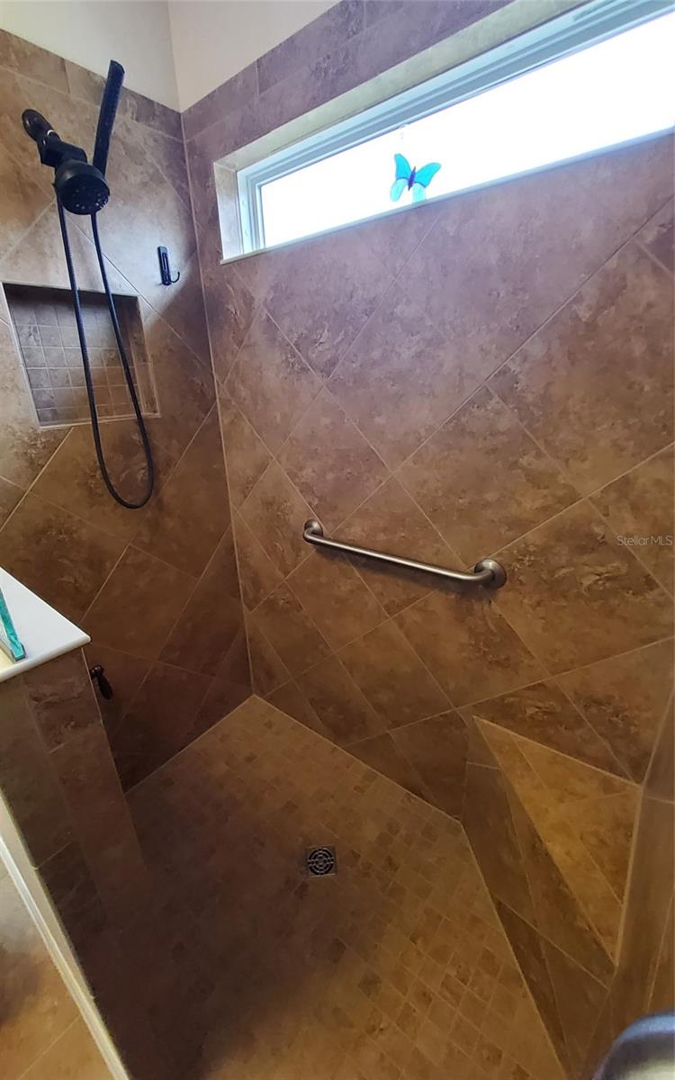 LEESBURG ARLINGTON RIDGE PH 02 - Residential