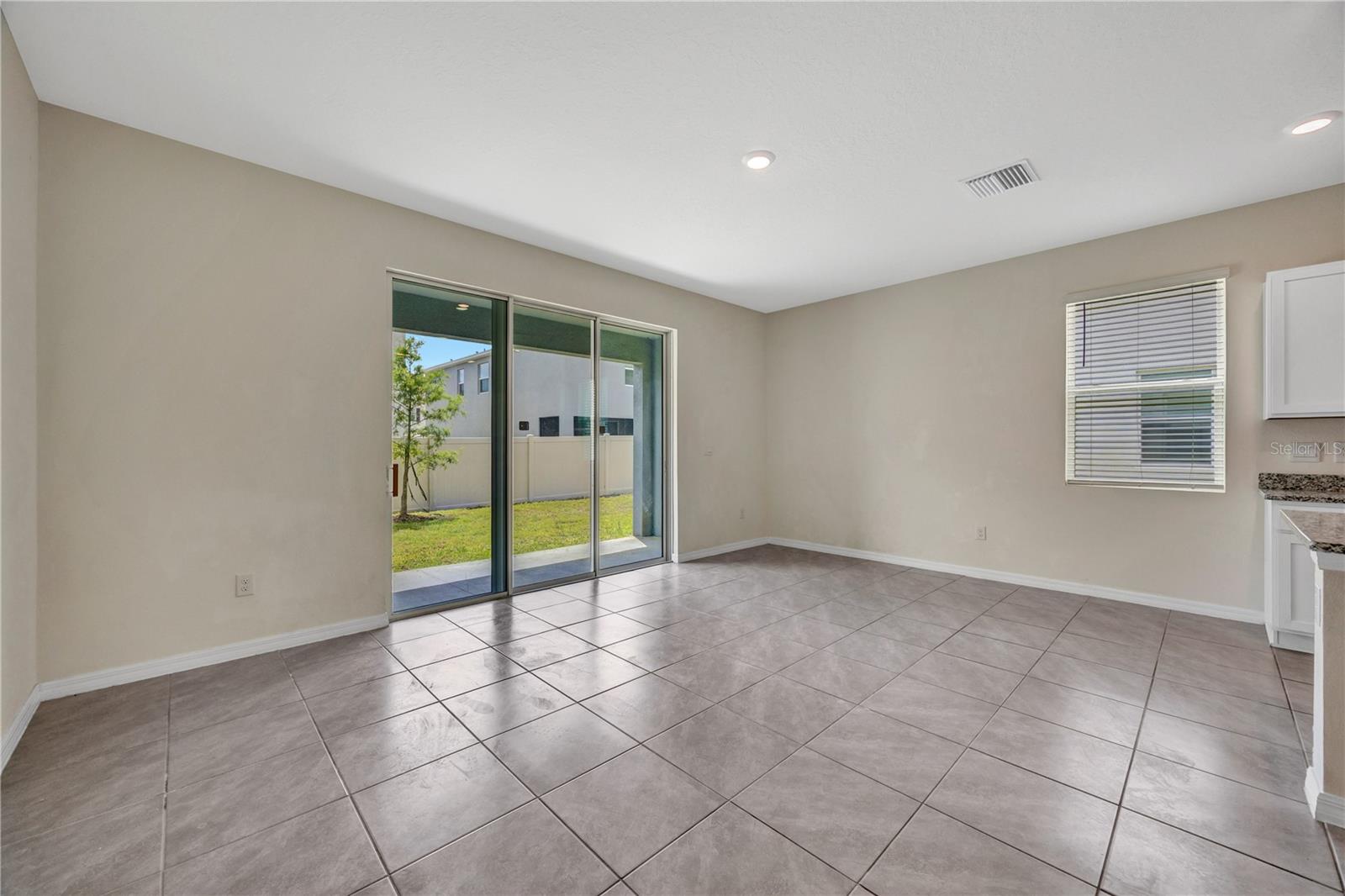 UNION PARK - Residential Lease
